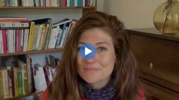 Katherine Levac décrit ce qu'est le jeu d'improvisation et donne des trucs pour être un bon improvisateur. L'improvisation
