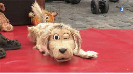 Marionnette à fils : Extrait du spectacle de la Cie italienne Fabiola avec "Guilio" le chien Marionnette à fils